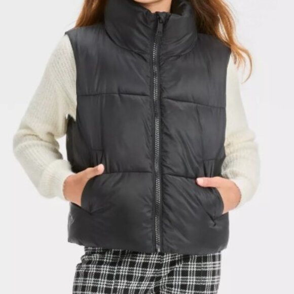 Girls Size Small 6/7 Black Puffer Vest - Art Class, Like New - Picture 1 of 4